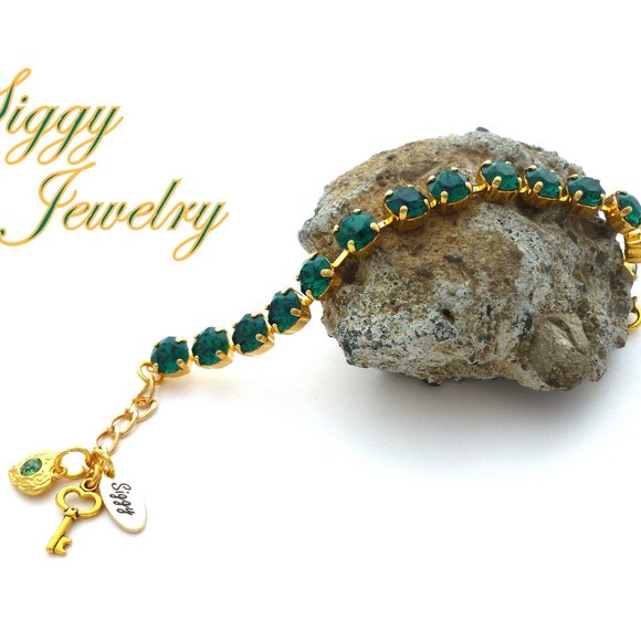Emerald Green Tennis Bracelet made with Genuine Swarovski crystals Gold Finish - Picture 9 of 10